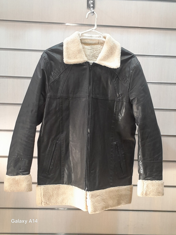 کاپشن مردانه چرم اصلی برند leather SAJADبادوام بسیار بالا