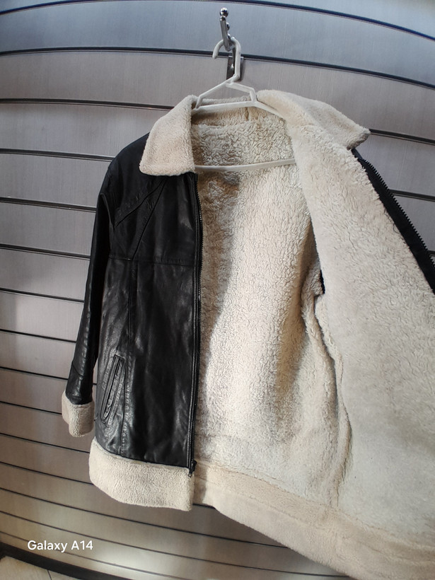 کاپشن مردانه چرم اصلی برند leather SAJADبادوام بسیار بالا