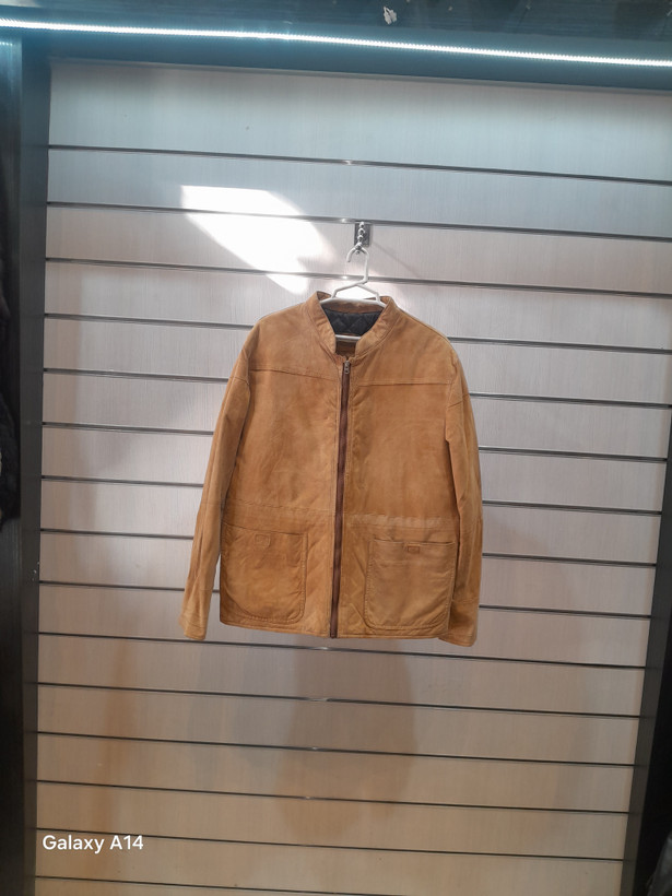 کاپشن مردانه چرم جیر اصلی برند leather SAJADبادوام بسیار بالا