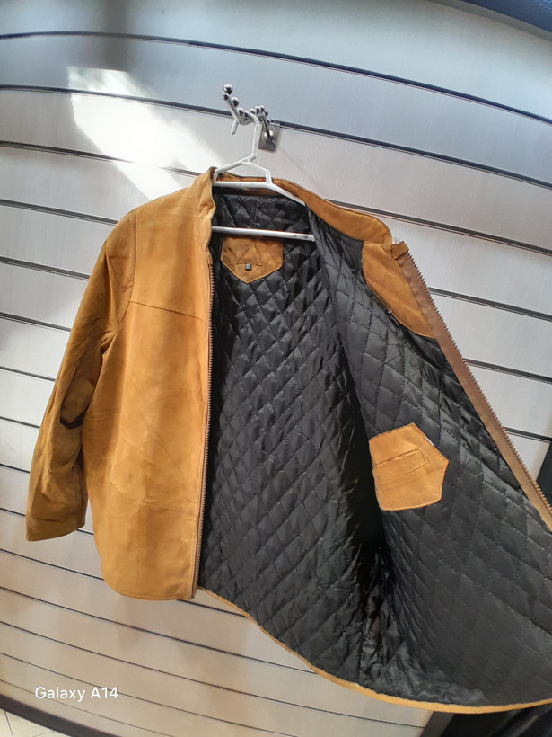 کاپشن مردانه چرم جیر اصلی برند leather SAJADبادوام بسیار بالا