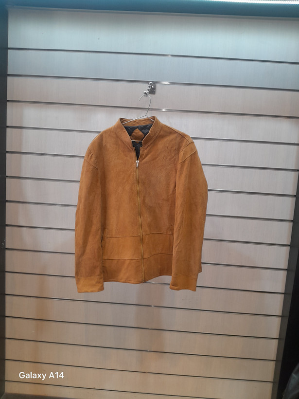 کاپشن مردانه چرم جیر اصلی برند leather SAJADبادوام بسیار بالا