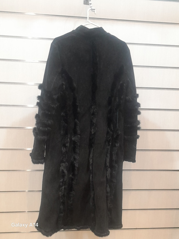 پالتو زنانه چرم جیر طبیعی برند leather SAJADبادوام بسیار بالا