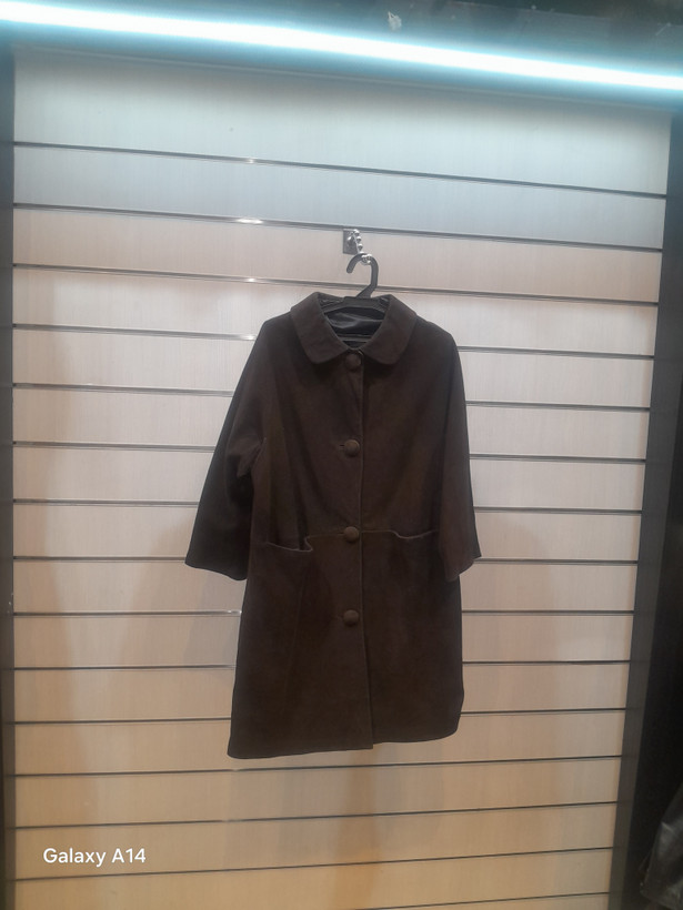 پالتو زنانه چرم جیر طبیعی برند leather SAJADبادوام بسیار بالا