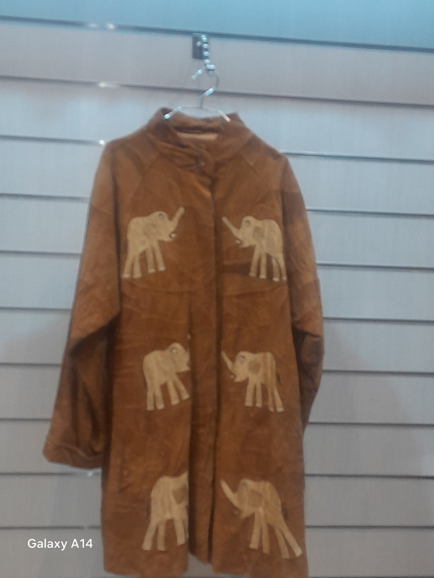 پالتو زنانه چرم جیر اصلی برند leather SAJAD با دوام بسیار بالا
