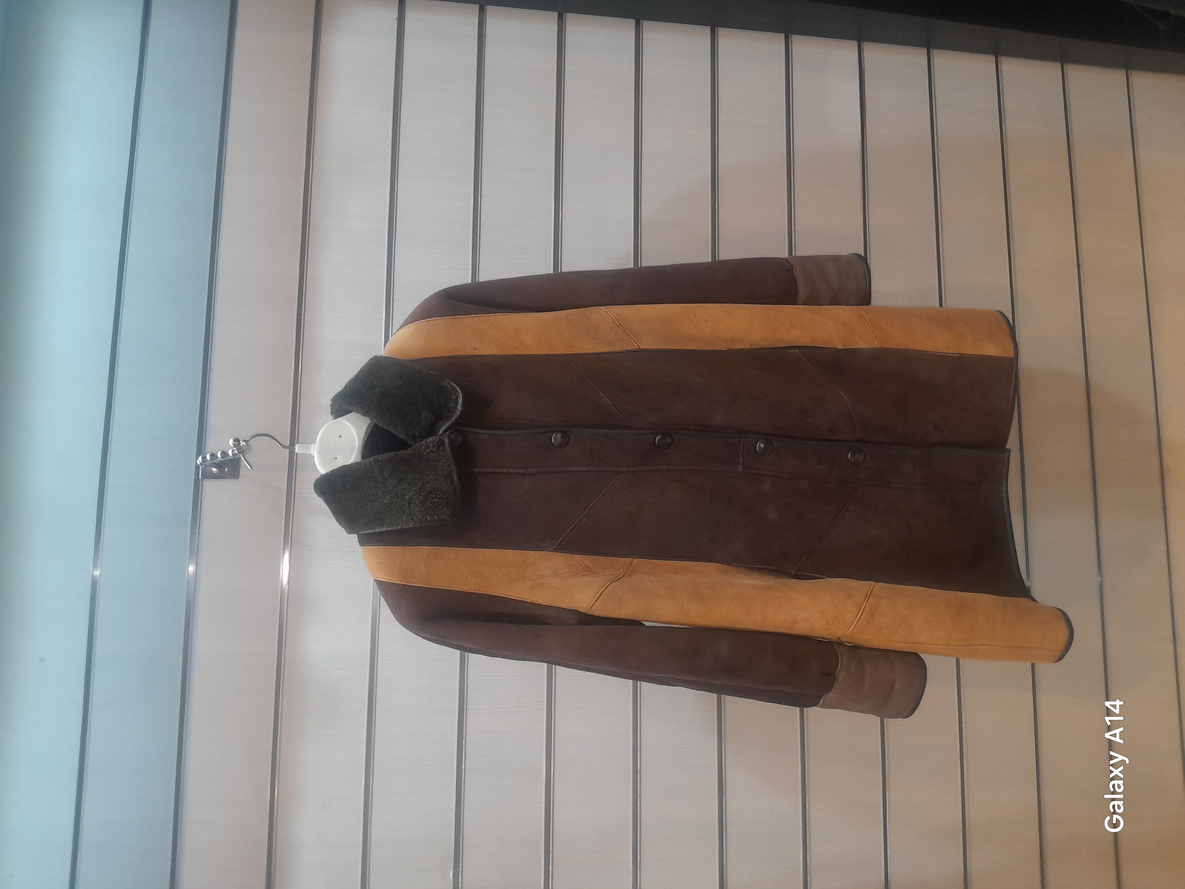 پالتو زنان پوست بوفالو اصلی برندleather SAJADبا دوام بسیار بالا