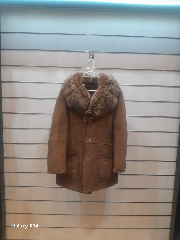 اورکت یونیسکس پوست بوفالو اصلی برند leather SAJAD بادام وگرمای بسیار بالا