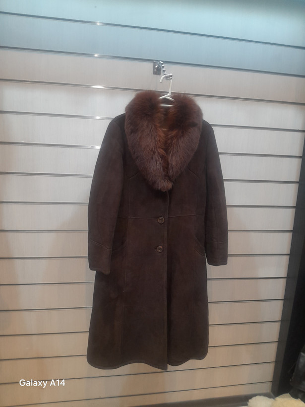 پالتو زنانه پوست بوفالو یقه پوست روباه اصلی برند leather SAJADبادوام بسیار بالا