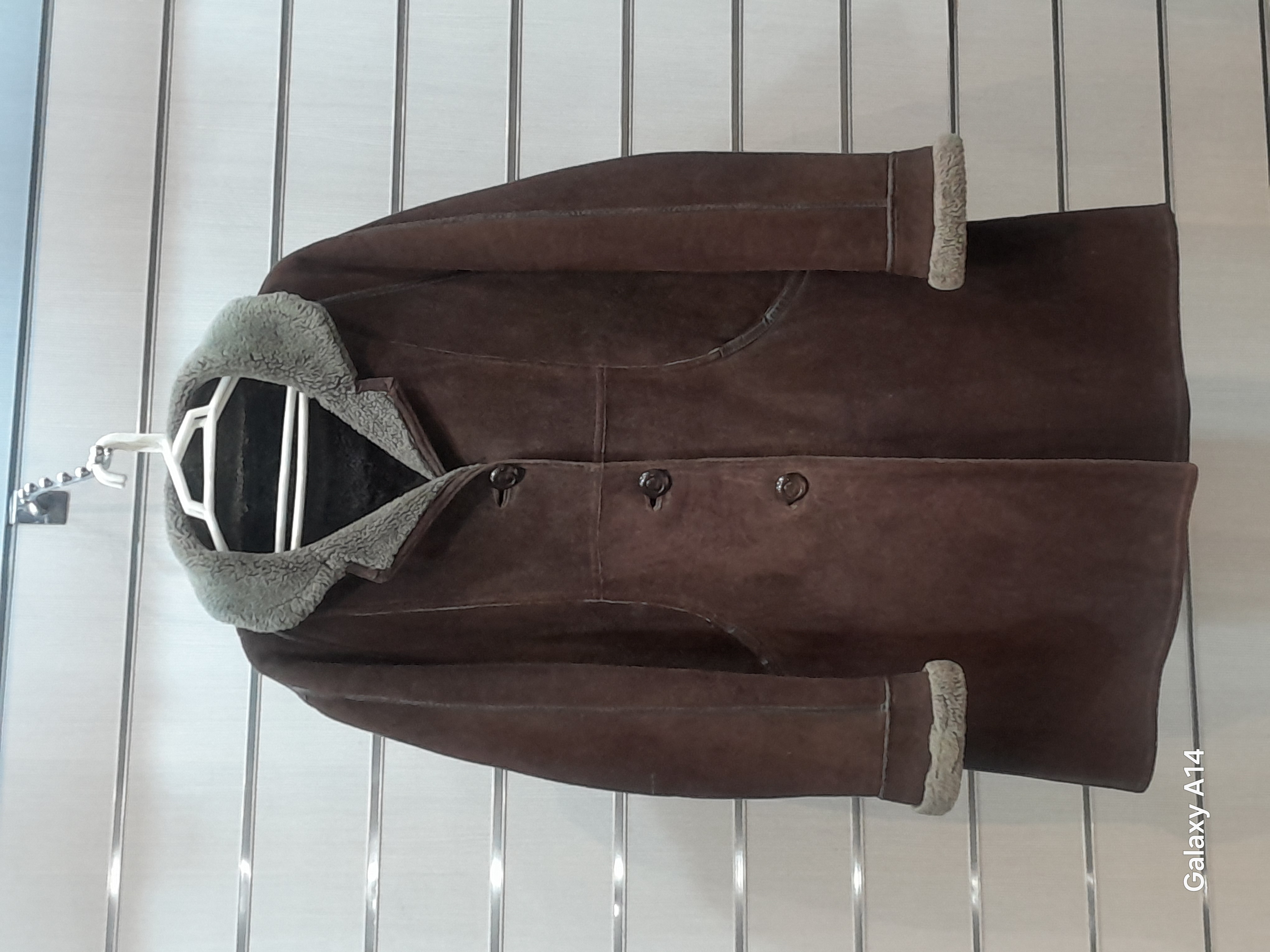 پالتو زنانه پوست بوفالو اصلی برند leather SAJADبادوام بسیار بالا