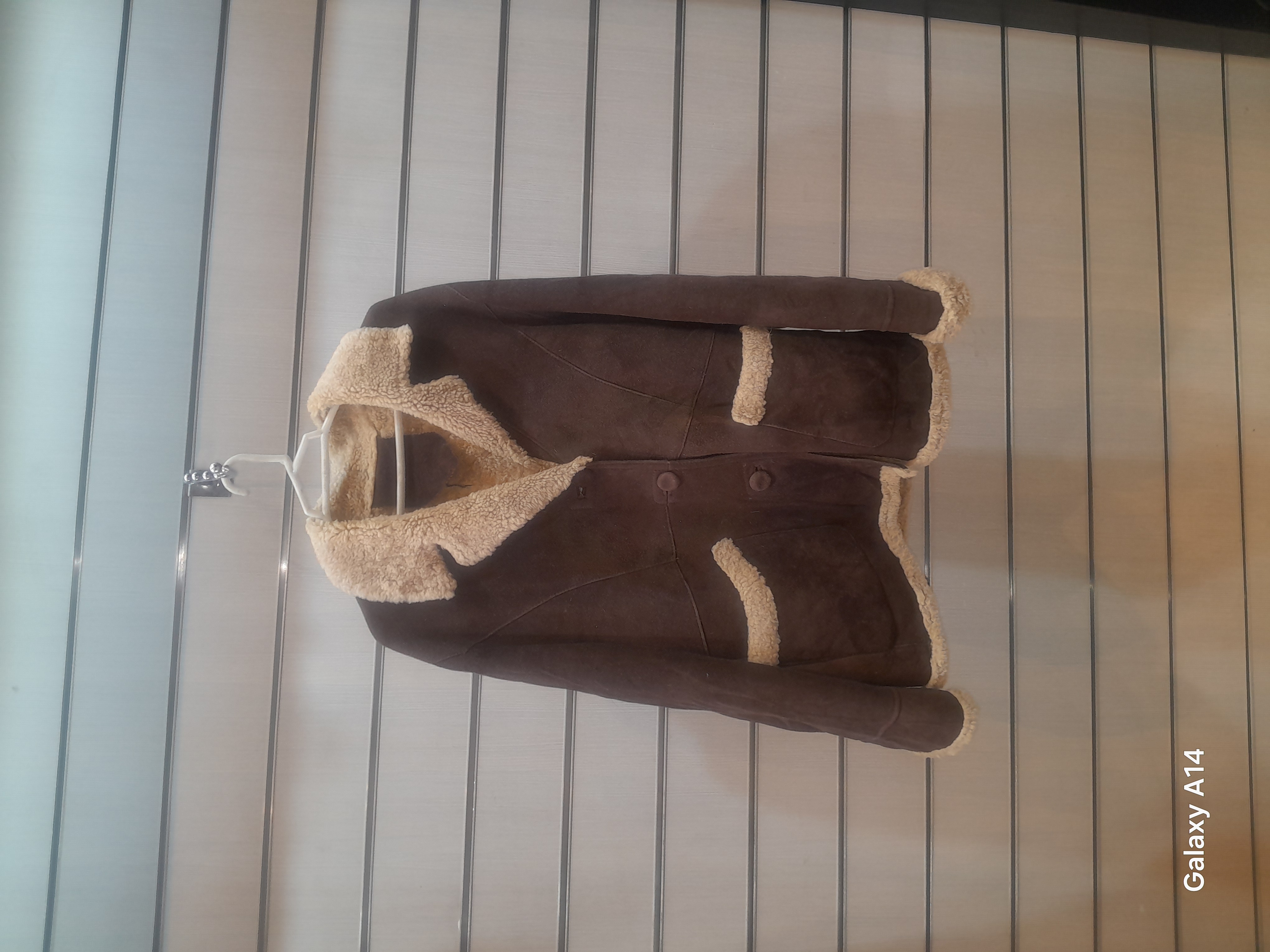 اورکت یونیسکس پوست بوفالو یقه پوست گوسفندمیرینوس اصلی برند leather SAJAD بادام بسیار بالا