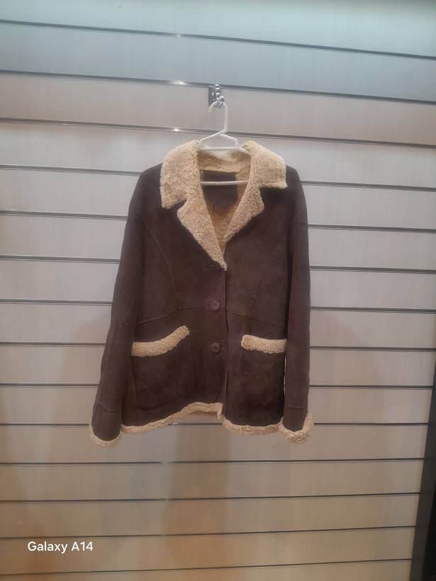 اورکت یونیسکس پوست بوفالو یقه پوست گوسفندمیرینوس اصلی برند leather SAJAD بادام بسیار بالا