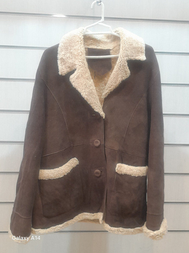 اورکت یونیسکس پوست بوفالو یقه پوست گوسفندمیرینوس اصلی برند leather SAJAD بادام بسیار بالا
