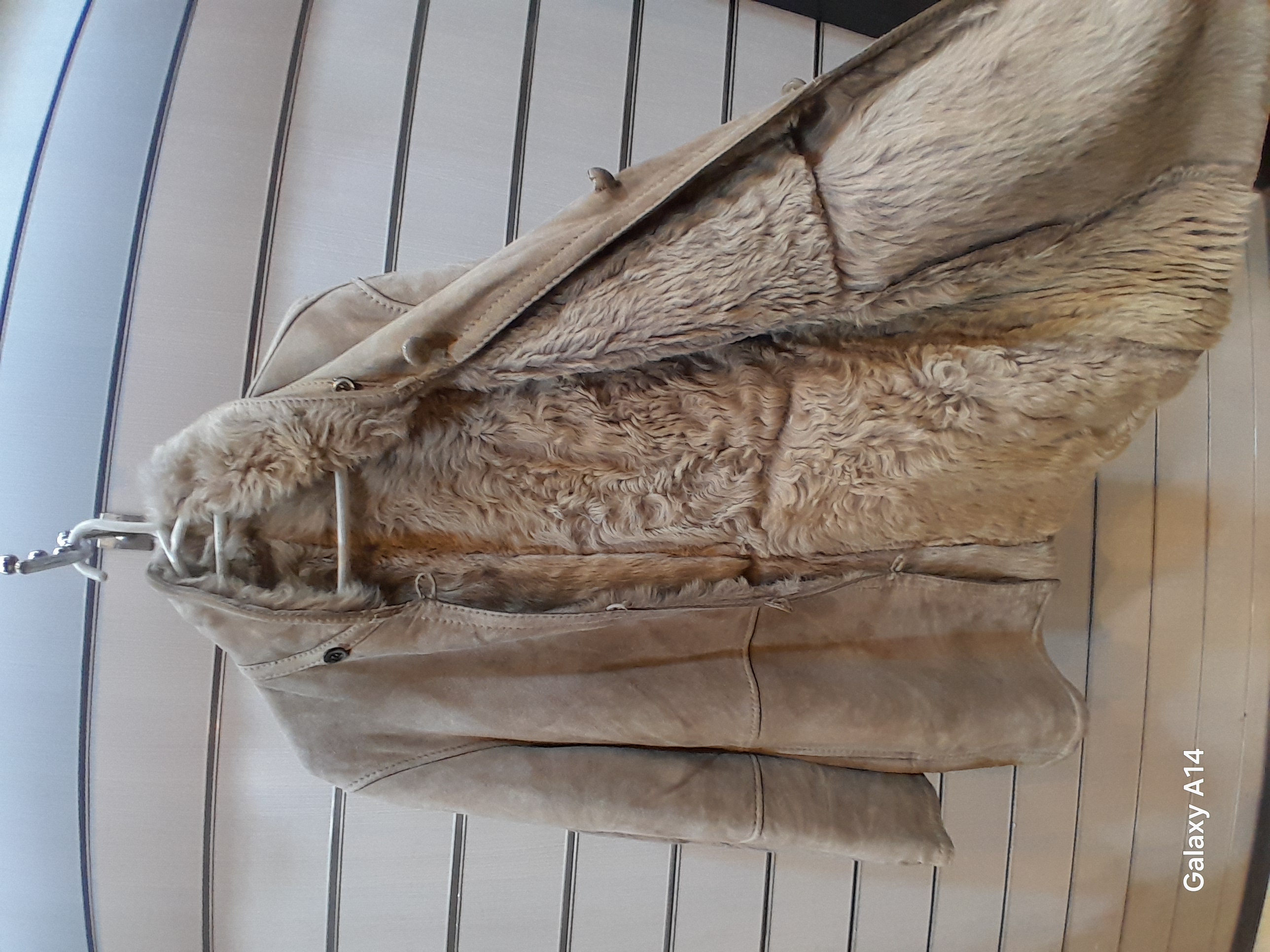 اورکت مردانه پوست بوفالو اصلی برند leather SAJAD بادام بسیار بالا