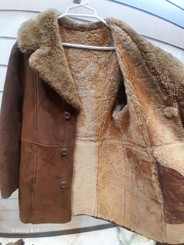 اورکت مردانه پوست بوفالو یقه پوست گوسفندمیرینوس اصلی برند leather SAJAD بادام بسیار بالا