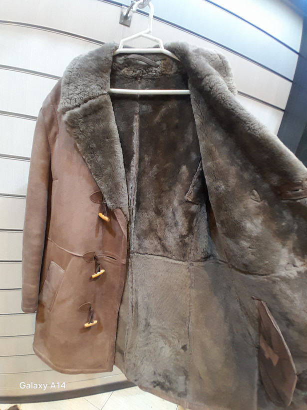 اورکت مردانه پوست بوفالویقه پوست گوسفندمیرینوس اصلی برند leather SAJAD بادام بسیار بالا