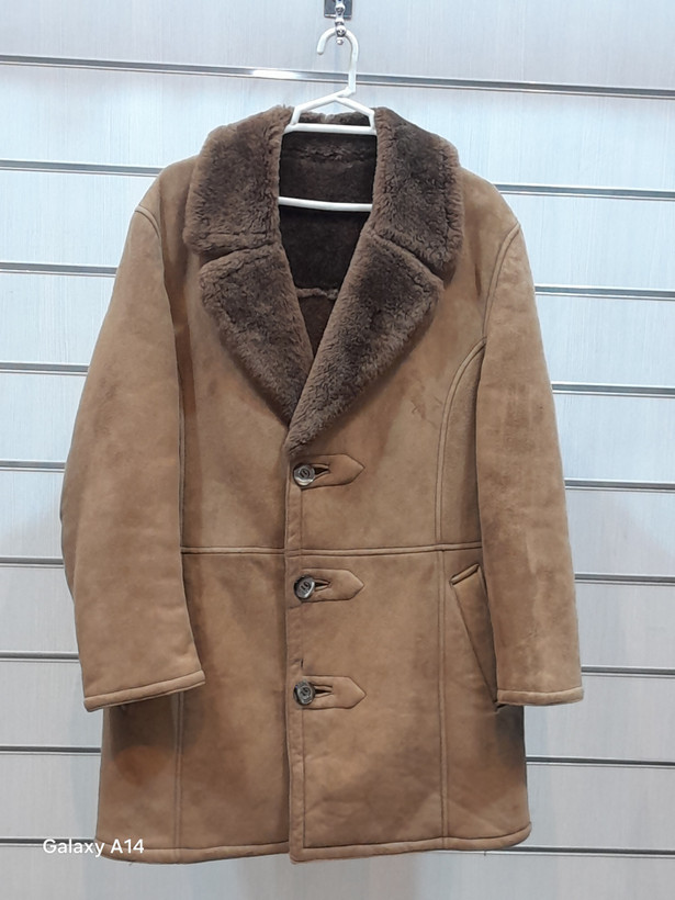 اورکت مردانه پوست بوفالو یقه پوست گوسفندمیرینوس اصلی برند leather SAJAD بادام بسیار بالا