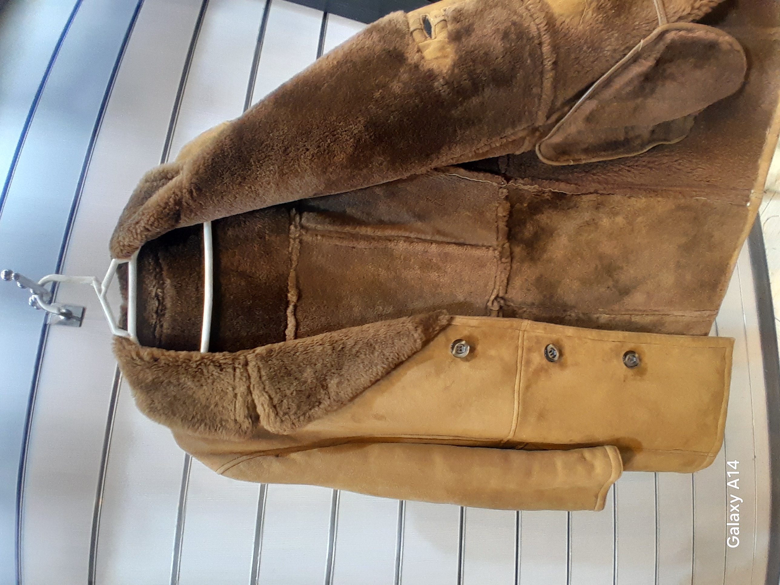 اورکت مردانه پوست بوفالو یقه پوست گوسفندمیرینوس اصلی برند leather SAJAD بادام بسیار بالا