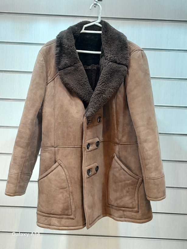 اورکت مردانه پوست بوفالویقه پوست گوسفندمیرینوس اصلی برند leather SAJAD بادام بسیار بالا