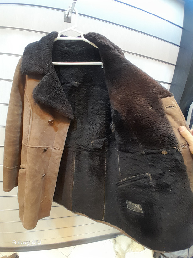 اورکت مردانه پوست بوفالویقه پوست گوسفندمیرینوس اصلی برند leather SAJAD بادام بسیار بالا
