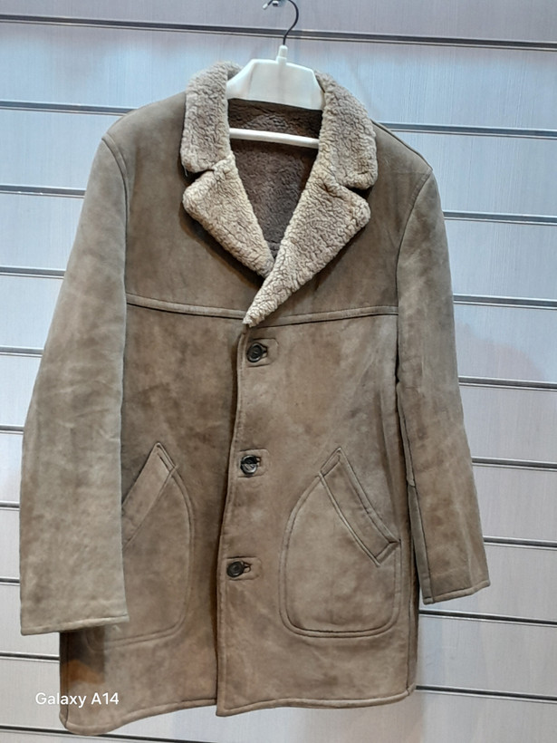 اورکت مردانه پوست بوفالو یقه پوست گوسفندمیرینوس اصلی برند leather SAJAD بادام بسیار بالا