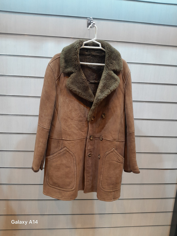 اورکت مردانه پوست بوفالویقه پوست گوسفندمیرینوس اصلی برند leather SAJAD بادام بسیار بالا