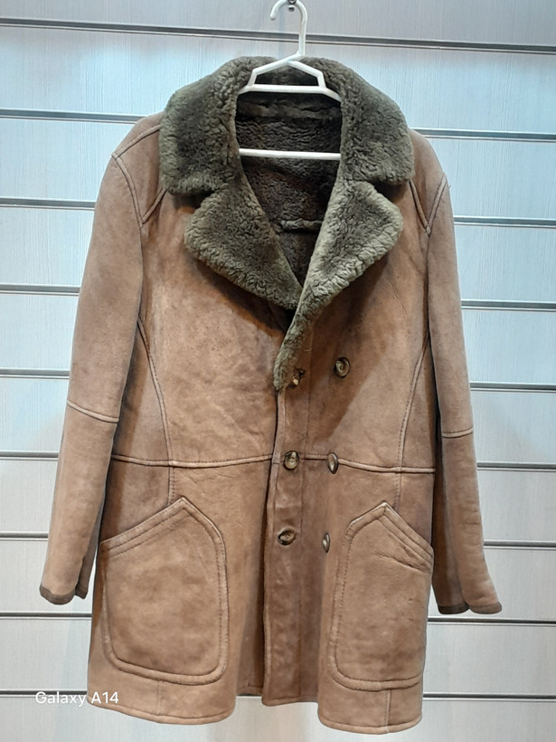 اورکت مردانه پوست بوفالویقه پوست گوسفندمیرینوس اصلی برند leather SAJAD بادام بسیار بالا