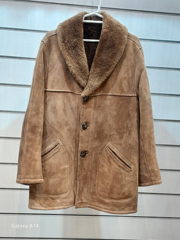 اورکت مردانه پوست بوفالویقه پوست گوسفندمیرینوس اصلی برند leather SAJAD بادام بسیار بالا