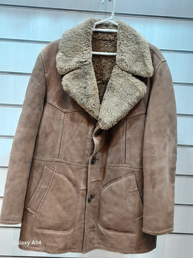 اورکت مردانه پوست بوفالو یقه پوست گوسفندمیرینوس اصلی برند leather SAJAD بادام بسیار بالا