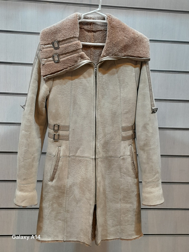 پالتو زنانه پوست بوفالو اصلی برند leather SAJADبادوام بسیار بالا