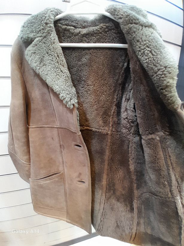 اورکت مردانه پوست بوفالو یقه پوست گوسفندمیرینوس اصلی برند leather SAJAD بادام بسیار بالا