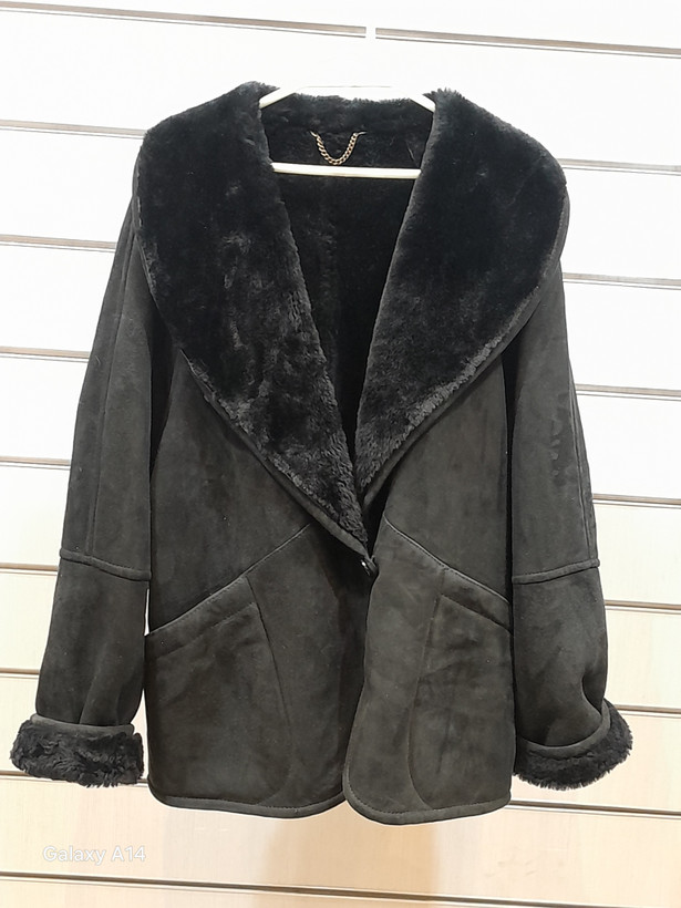اورکت یونیسکس پوست بوفالویقه پوست گوسفندمیرینوس اصلی برند leather SAJAD بادام بسیار بالا