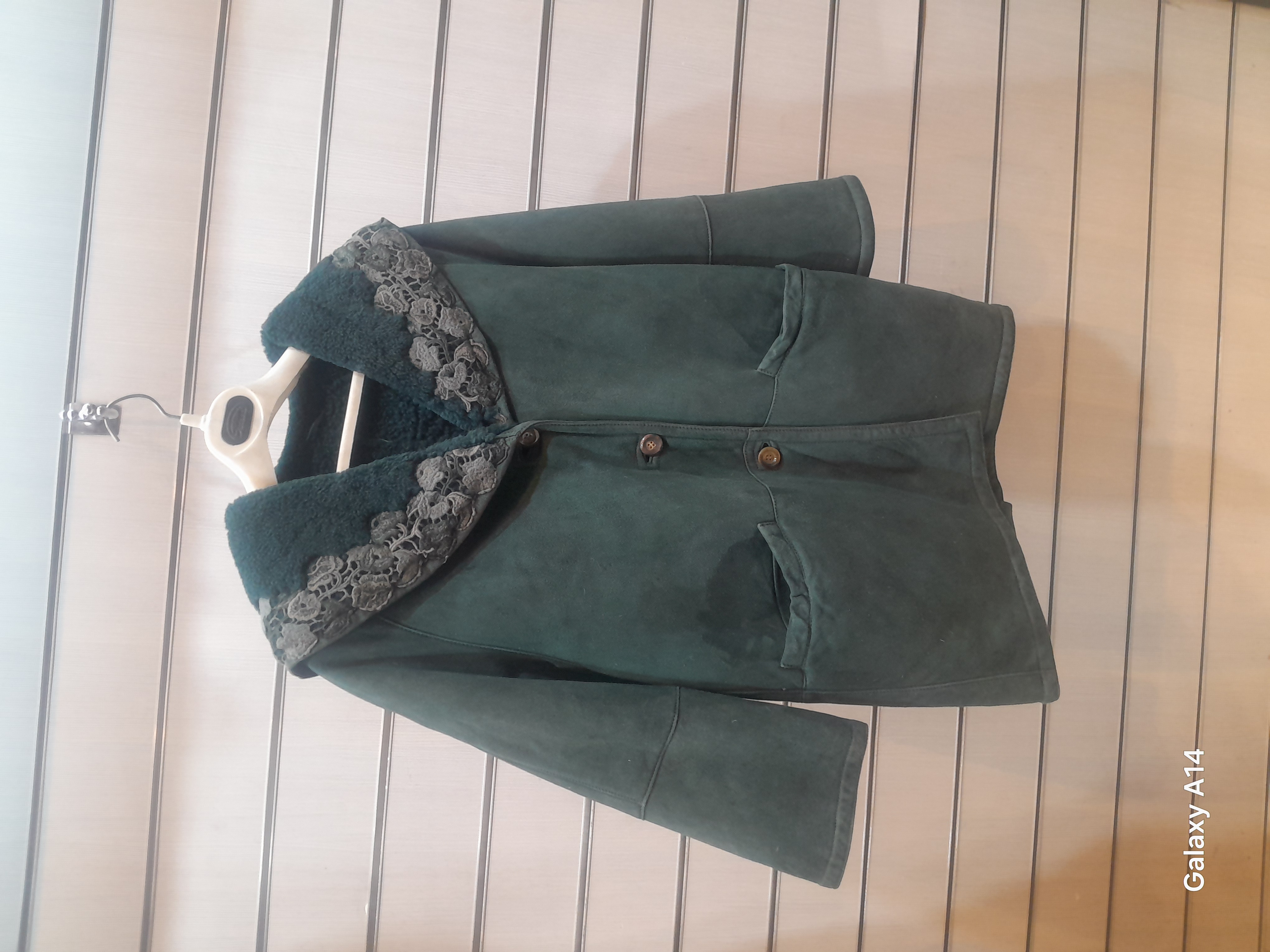 پالتو زنانه پوست بوفالو اصلی برند leather SAJADبادوام بسیار بالا