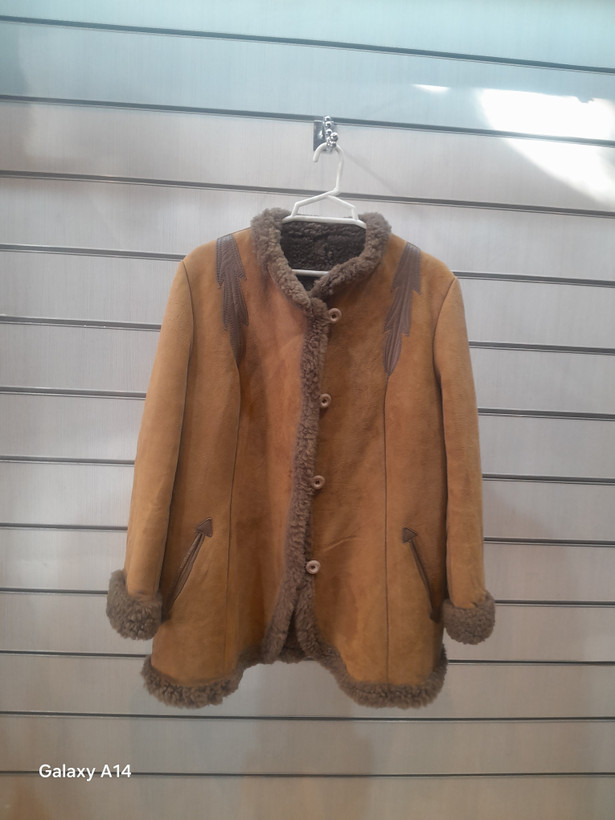 اورکت زنانه پوست بوفالو اصلی برند leather SAJAD بادام بسیار بالا