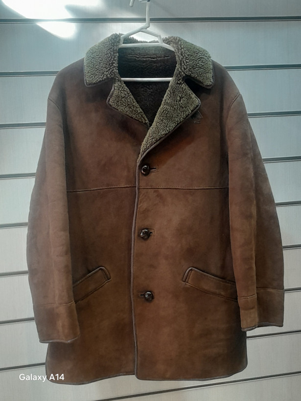 اورکت مردانه پوست بوفالویقه پوست گوسفندمیرینوس اصلی برند leather SAJAD بادام بسیار بالا