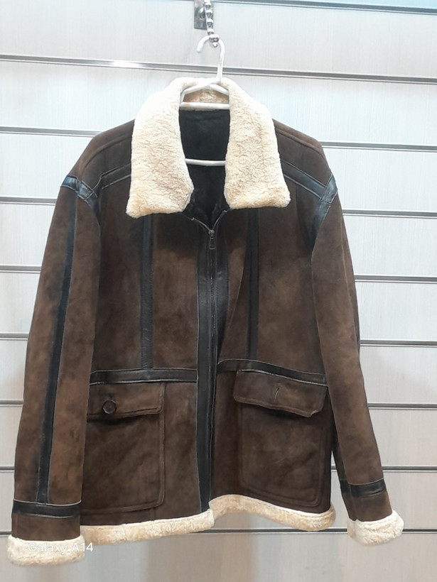 کاپشن مردانه پوست بوفالو یقه پوست گوسفندمیرینوس طبیعی برند leather SAJAD بادوام وگرمابسیار بالا
