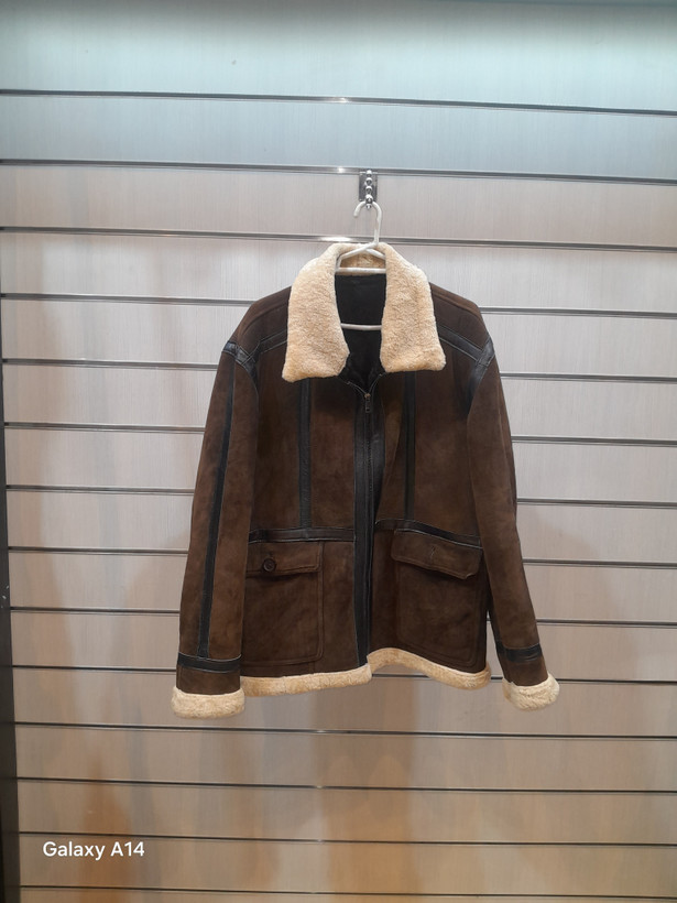 کاپشن مردانه پوست بوفالو یقه پوست گوسفندمیرینوس طبیعی برند leather SAJAD بادوام وگرمابسیار بالا