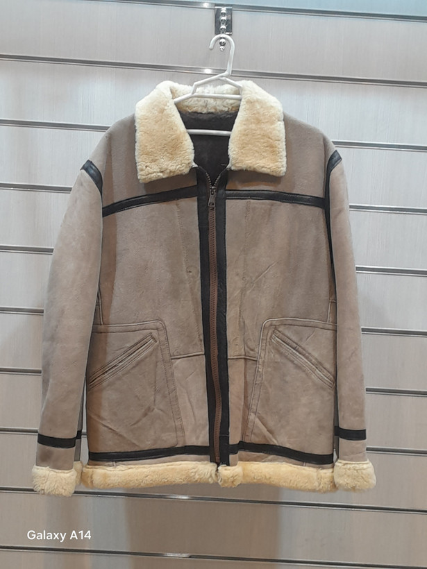 کاپشن مردانه پوست بوفالویقه پوست گوسفندمیرینوس طبیعی برند leather SAJAD بادوام وگرما بسیار بالا