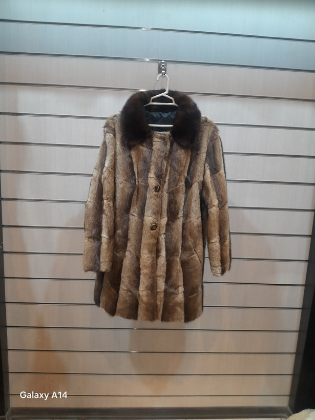 پالتو یونیسکس پوست سنجاب یقه پوست سمور طبیعی برند leather SAJAD بادوام وگرمابسیار بالا