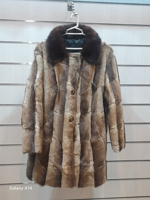 پالتو یونیسکس پوست سنجاب یقه پوست سمور طبیعی برند leather SAJAD بادوام وگرمابسیار بالا