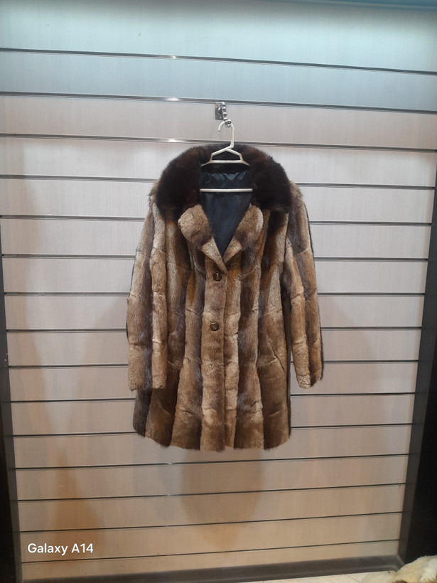 پالتو یونیسکس پوست سنجاب یقه پوست سمور طبیعی برند leather SAJAD بادوام وگرمابسیار بالا