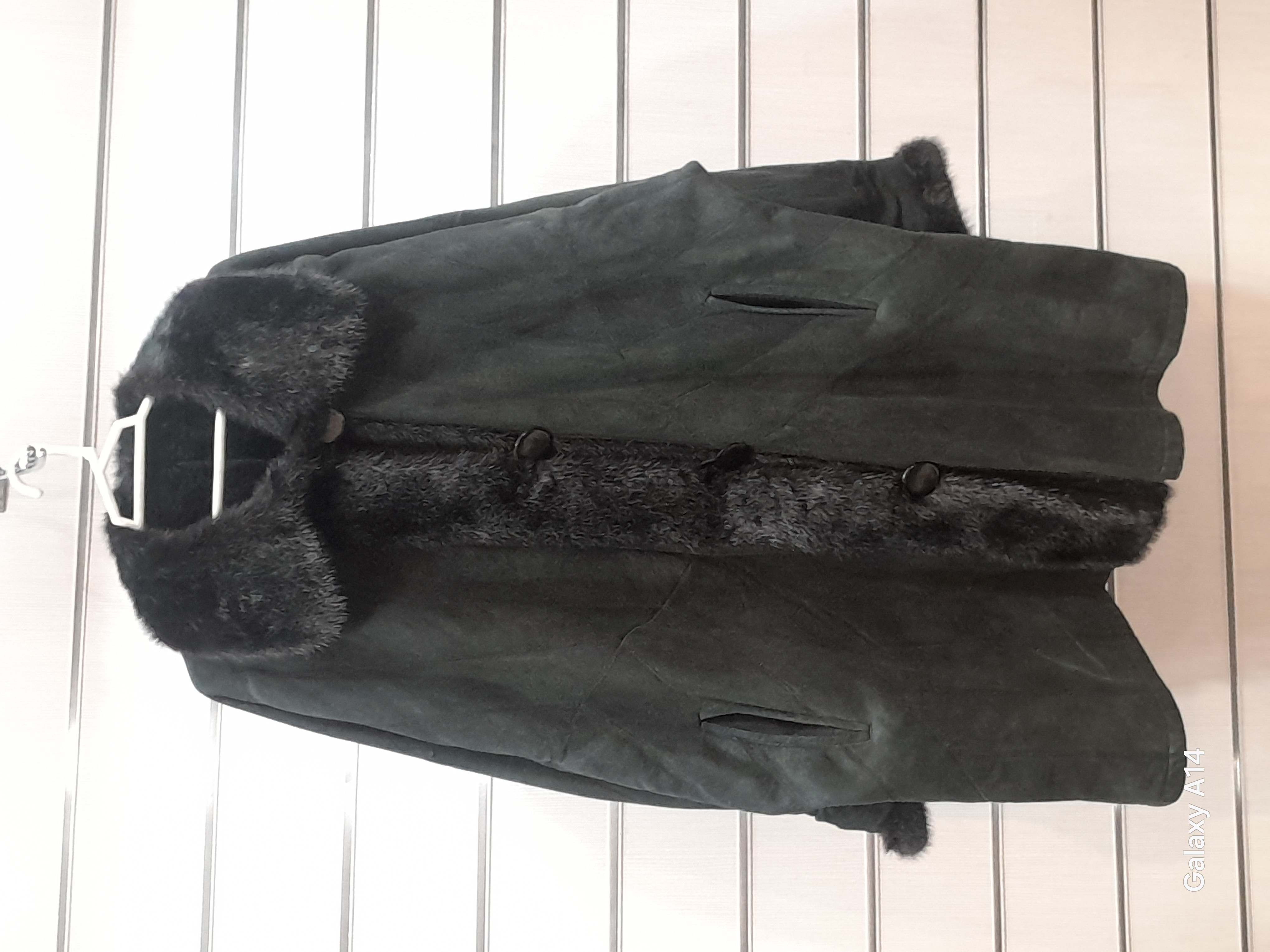 پالتو زنانه پوست بوفالو یقه پوست مینگ طبیعی برند leather SAJAD بادوام وگرمابسیار بالا