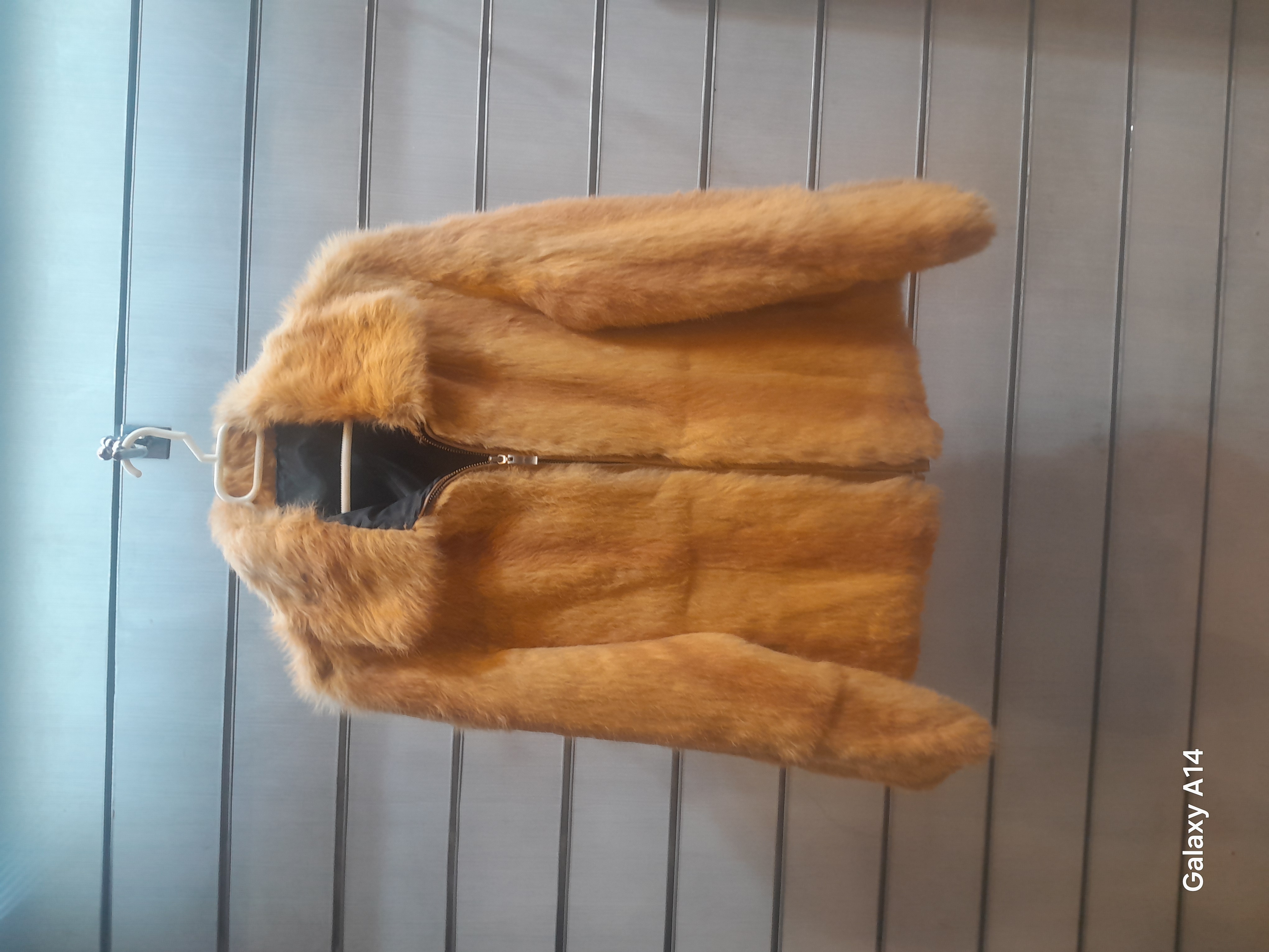 کت زنانه پوست خرگوش طبیعی برند leather SAJAD بادوام وگرمابسیار بالا