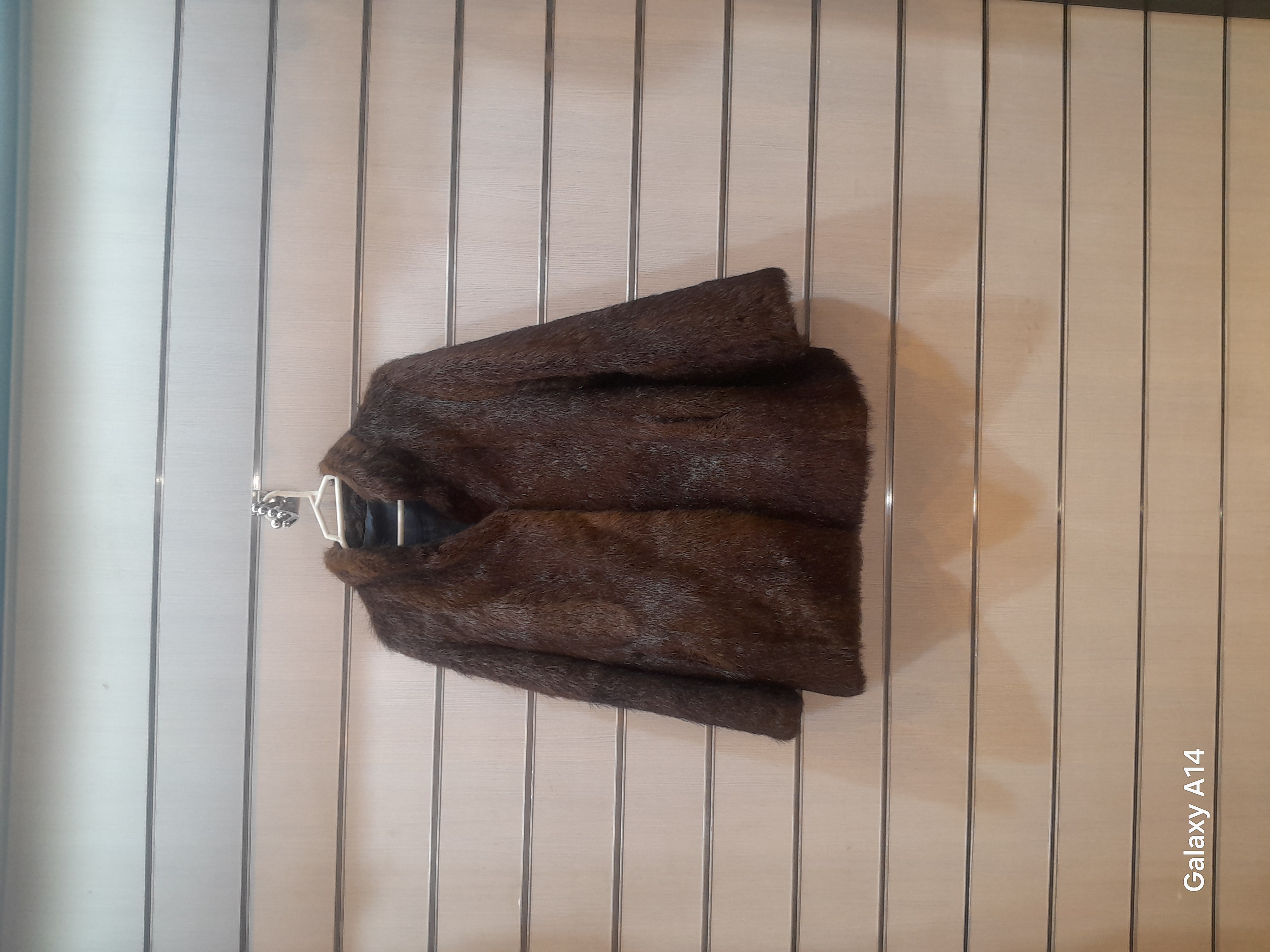 پالتو یونیسکس پوست سمور طبیعی برند leather SAJAD بادوام وگرمابسیار بالا