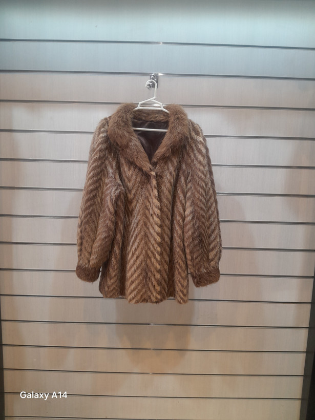 پالتو یونیسکس پوست مینگ طبیعی برند leather SAJAD بادوام وگرمابسیار بالا