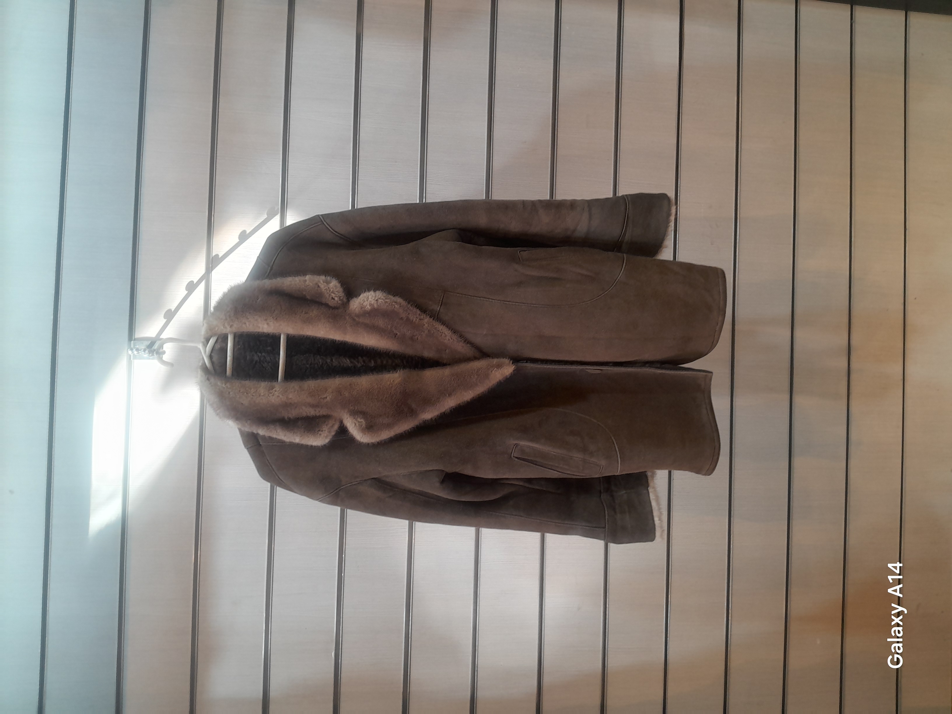 اورکت یونیسکس پوست بوفالو یقه پوست مینگ طبیعی برند leather SAJAD بادام بسیار بالا