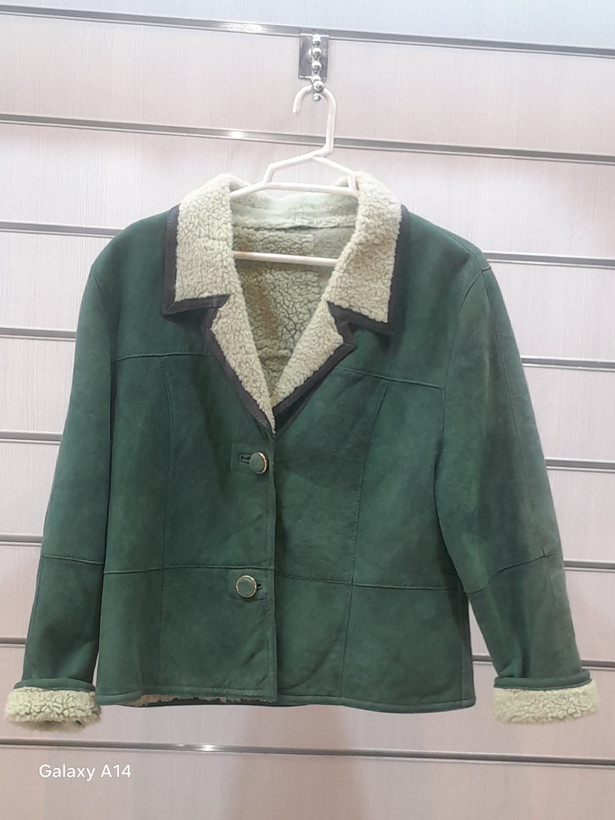 کت زنانه پوست بوفالو طبیعی برند leather SAJAD بادوام وگرمابسیار بالا