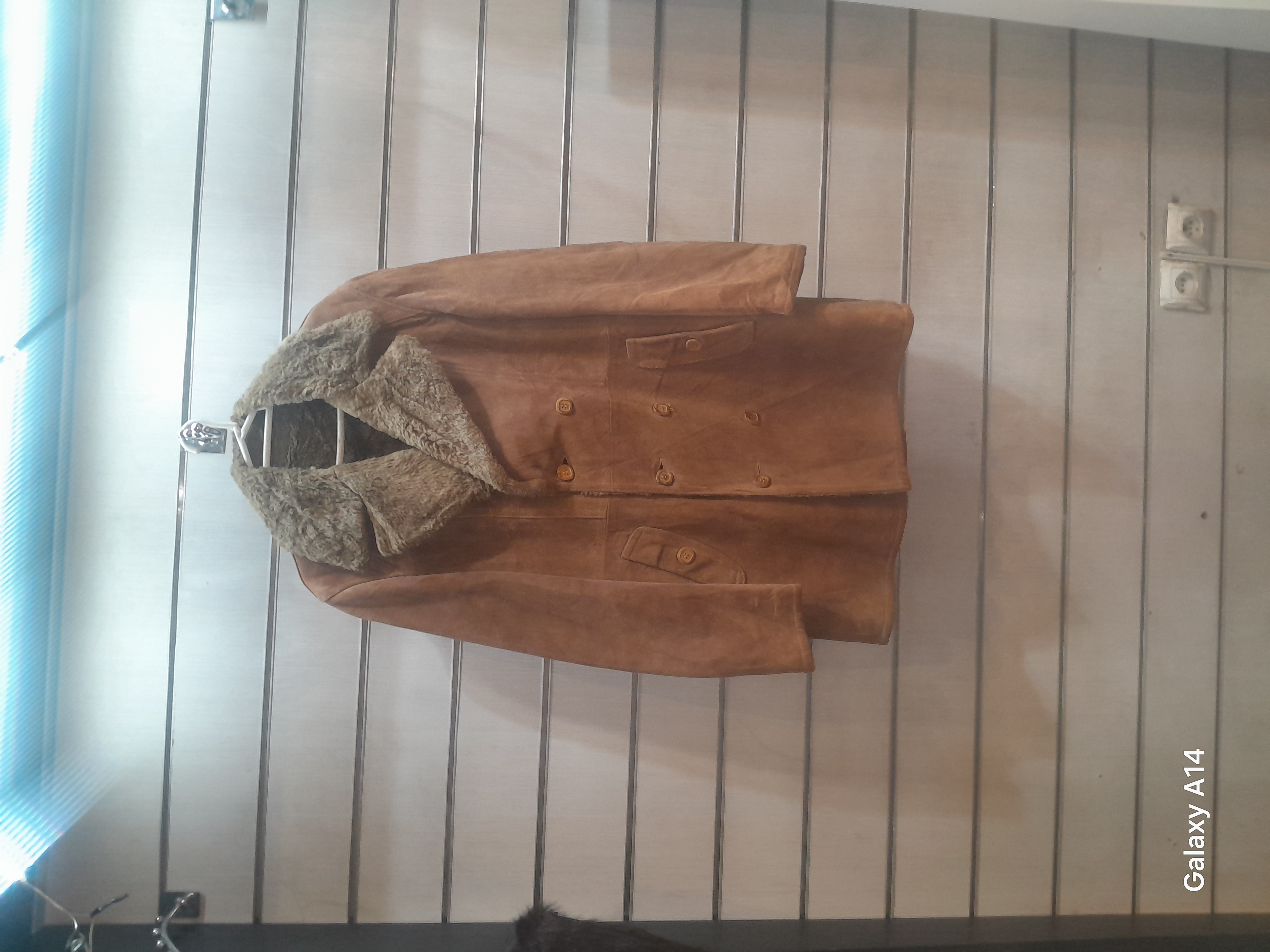 اورکت مردانه چرم جیر گوسفندی یقه گوسفندمیرینوس طبیعی برند leather SAJAD  بادوام وگرمابسیار بالا