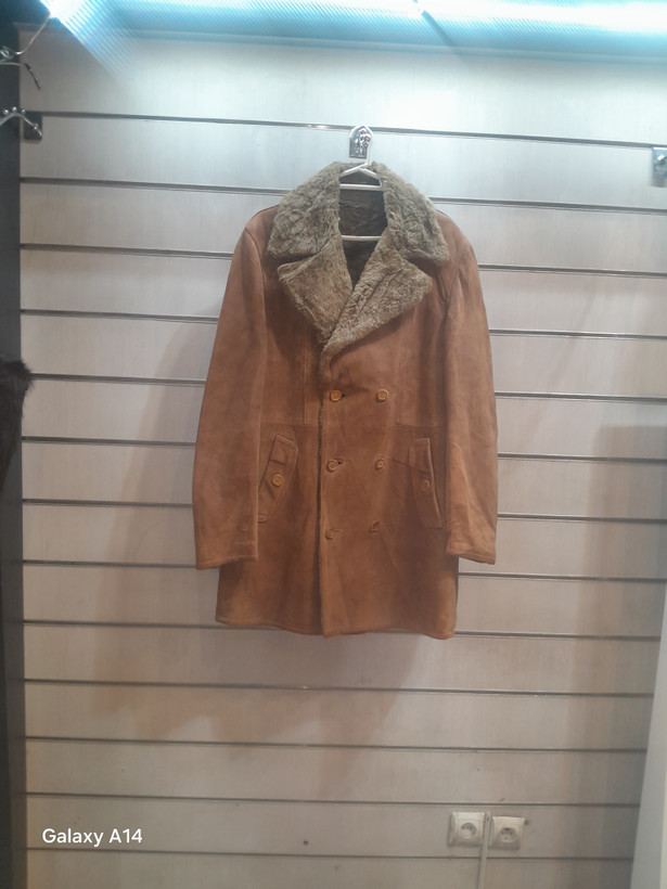 اورکت مردانه چرم جیر گوسفندی یقه گوسفندمیرینوس طبیعی برند leather SAJAD بادوام وگرمابسیار بالا