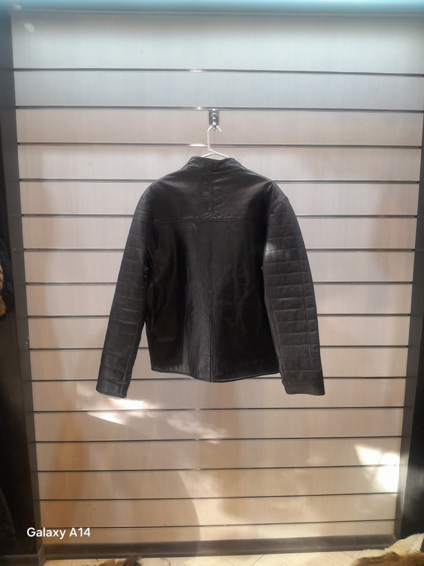 کاپشن مردانه چرم گاوی برند leather SAJAD بادوام وگرمابسیار بالا