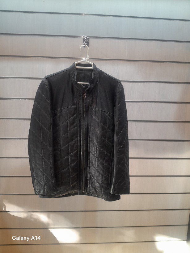 کاپشن مردانه چرم گاوی برند leather SAJADبادوام وگرما بسیار بالا