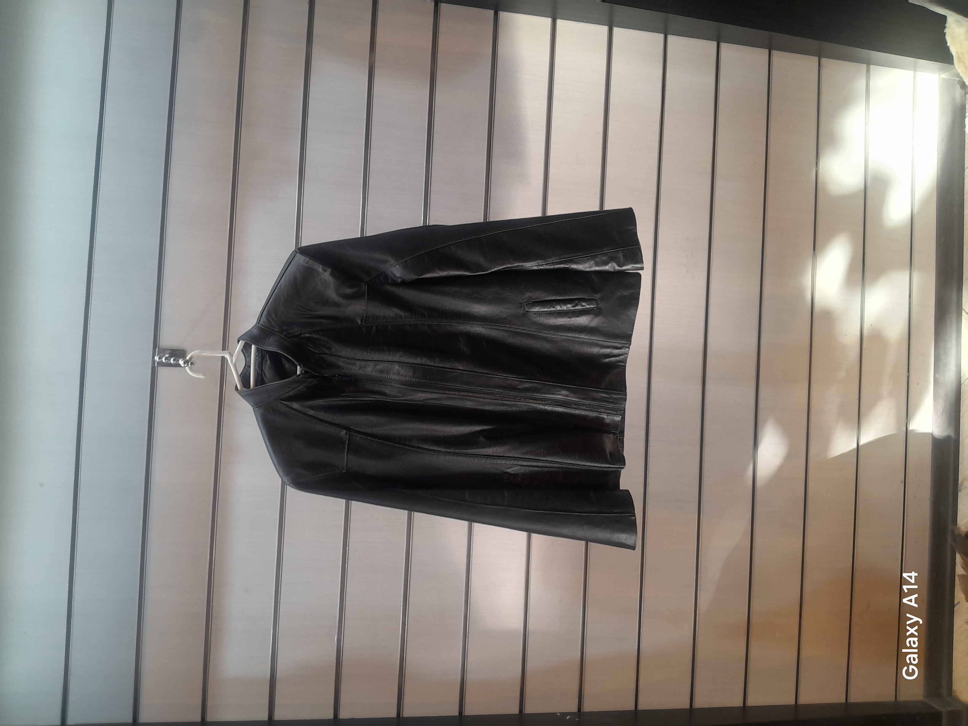 کاپشن مردانه چرم گوسفندی طبیعی برند leather SAJAD  بادوام وگرمابسیار بالا
